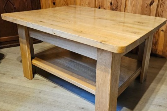 Ąžuolinis kavos stalas